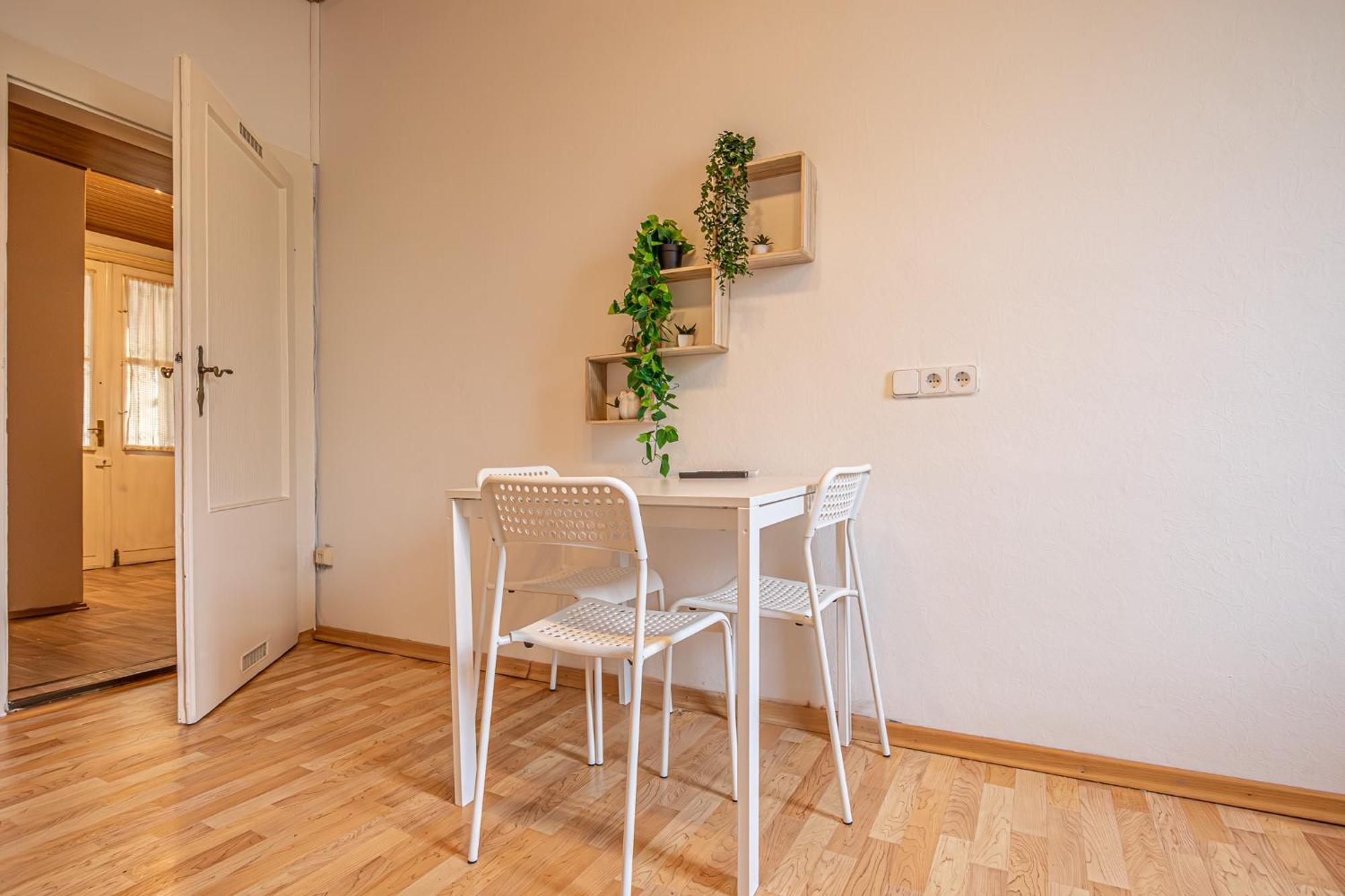 1br Apt. Urban Oasis By Stadthalle Vienne